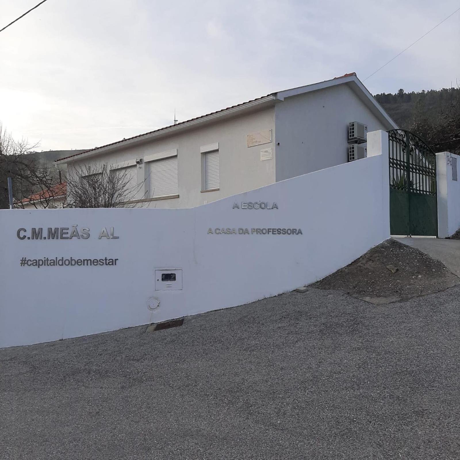 فيلا Casas Da Escola - "A Escola" - Meas بامبيلهوسا دا سيرا المظهر الخارجي الصورة